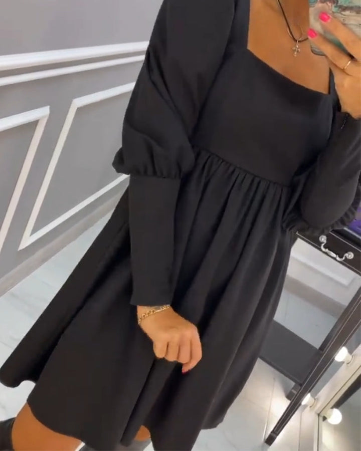 Elegante jurk met vierkante halslijn in A-lijn