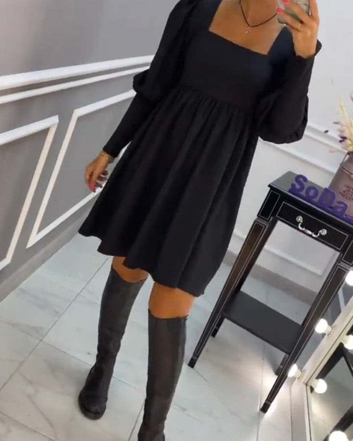 Elegante jurk met vierkante halslijn in A-lijn