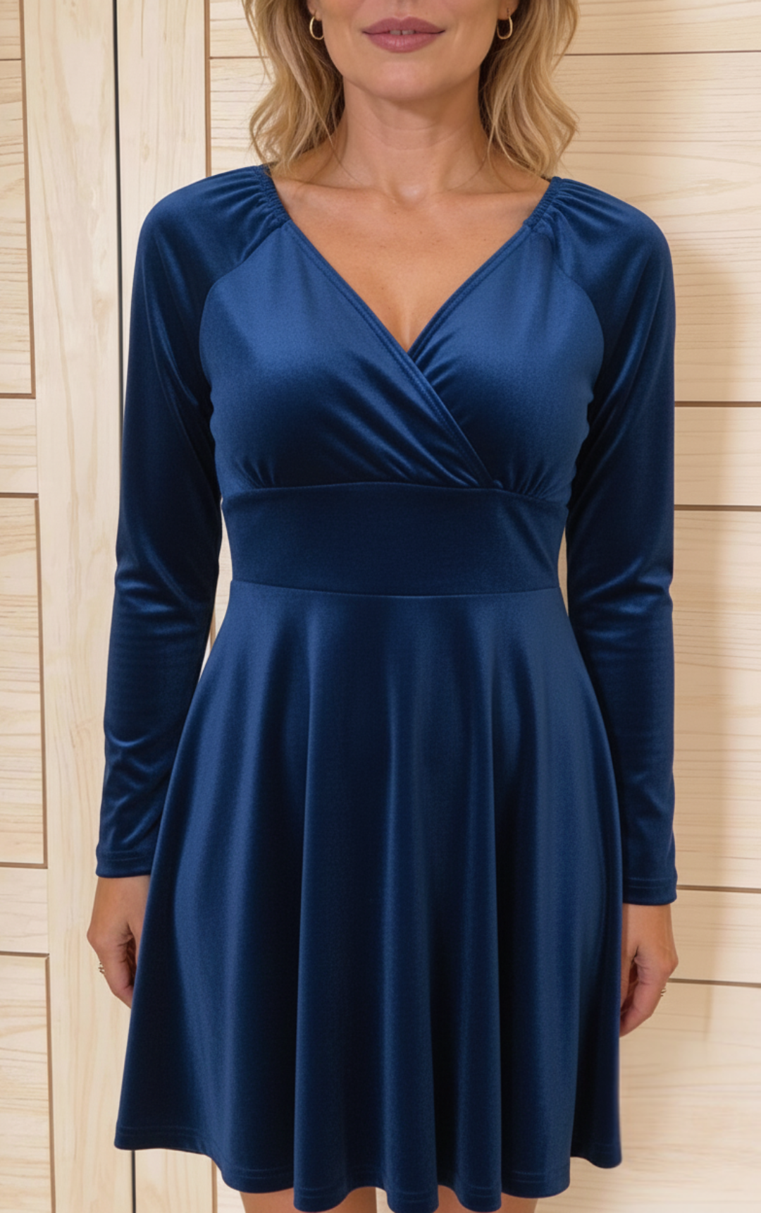 Lillia | Fluwelen Jurk – Middernachtelijke Elegantie