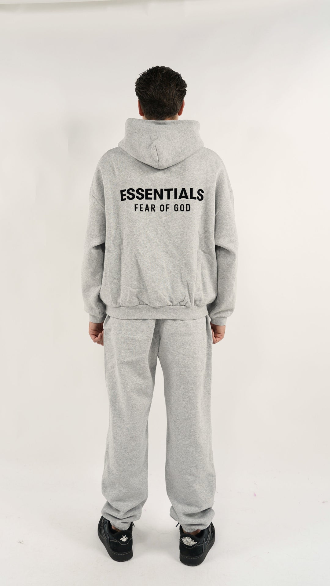 Fear of God Essentials FW24 Light Heather Volledige set