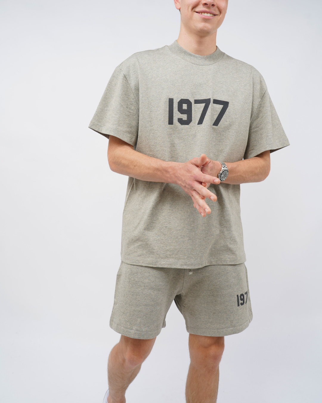 Fear of God Essentials 1977 Donker Havermout Zomer Set