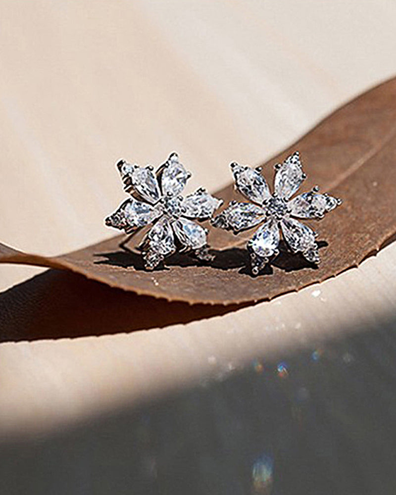 Zirkon-Oorbellen met Sneeuwvlokbloem