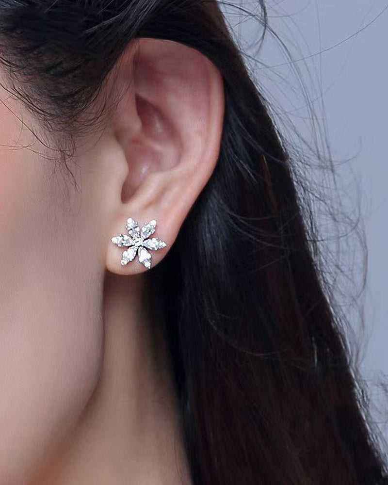 Zirkon-Oorbellen met Sneeuwvlokbloem