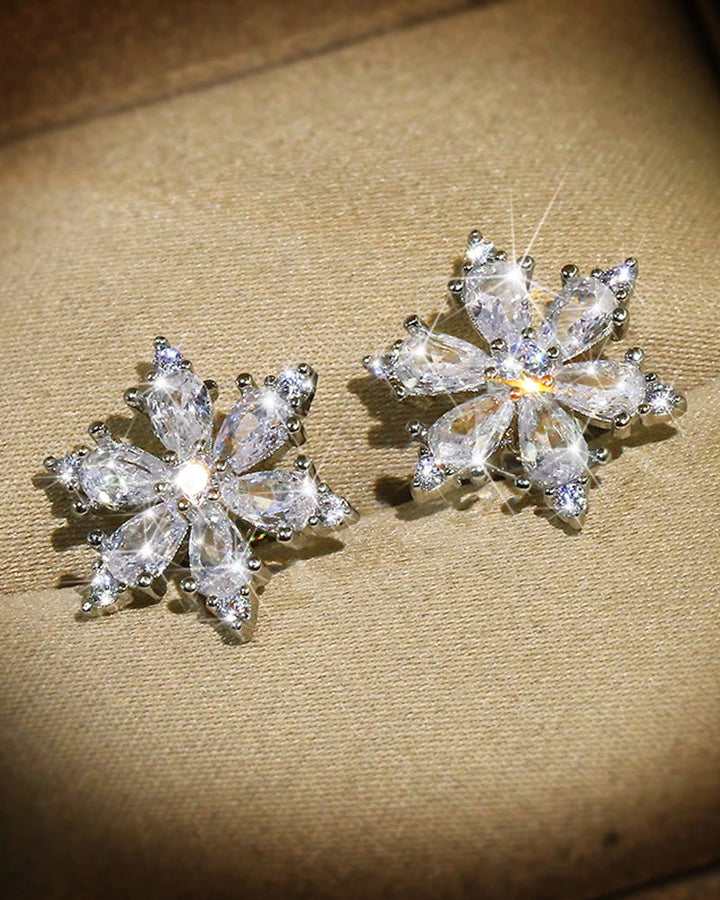 Zirkon-Oorbellen met Sneeuwvlokbloem