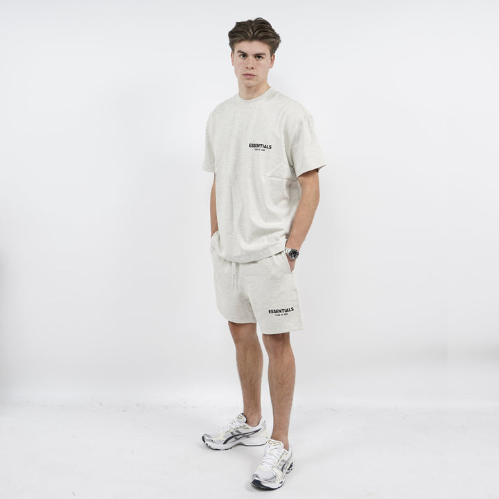 Fear of God Essentials Light Oatmeal Zomer set