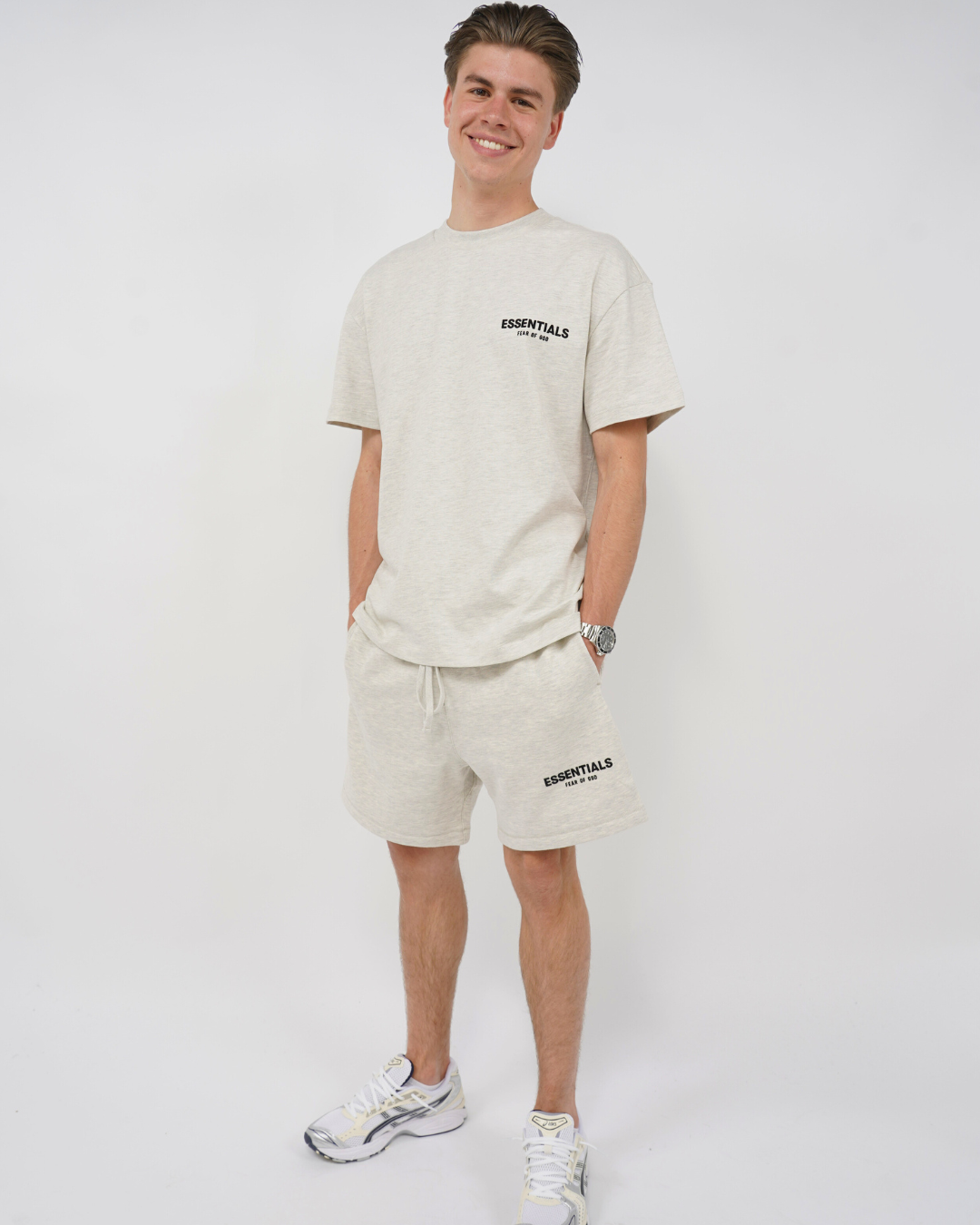 Fear of God Essentials Light Oatmeal Zomer set