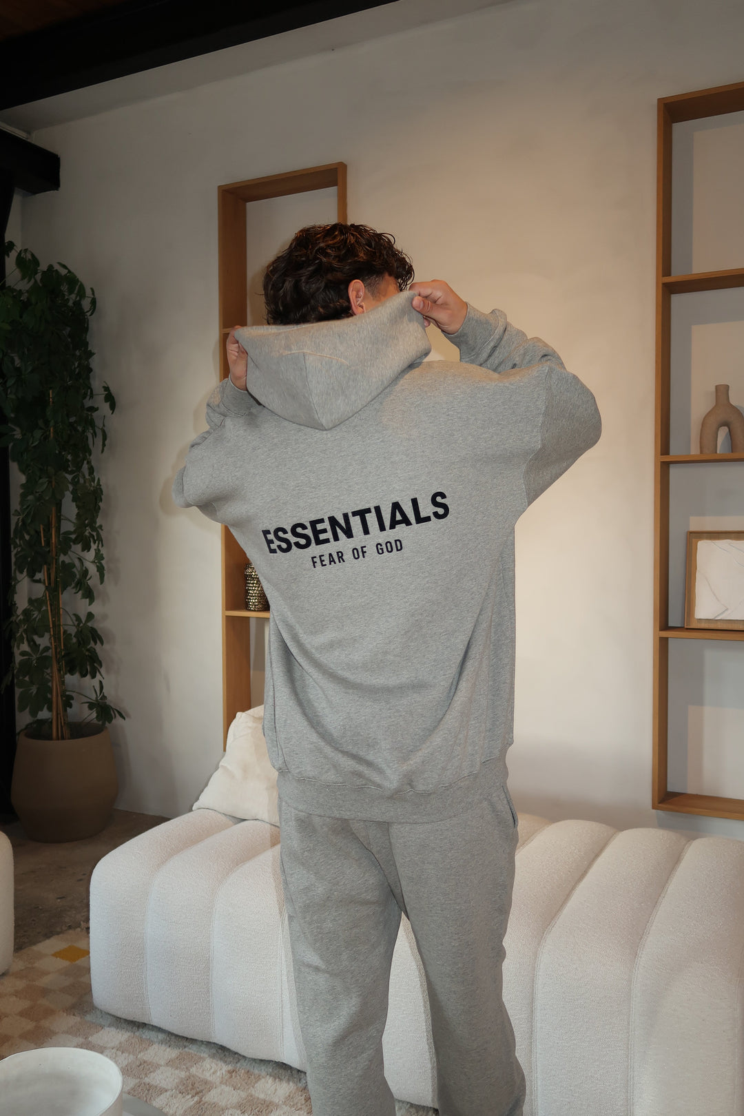 Fear of God Essentials Dark Oatmeal Volledige set
